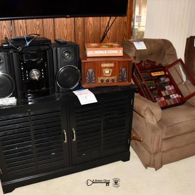 0508 family room
