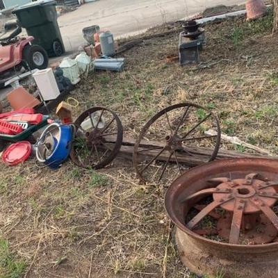 Estate sale photo