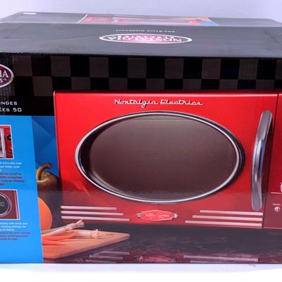 Nostalgia Electrics 50s Style Microwave - Unopened - Lot 1