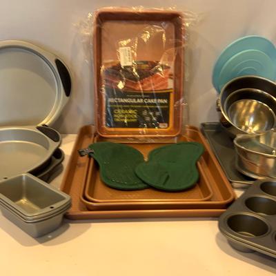 Cuisinart Cake Pans, CasaWare