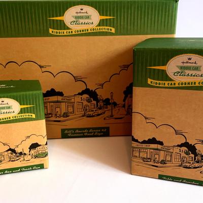 Hallmark Kiddie Corner Collection Famous Food Sign, Table & Benches, Trash Can & Paper Stand