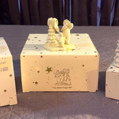 Snowbabies Miniatures : “When The Bow Breaks”, You Didn’t Forget Me”, “ Frosty Forest”, “Shall I