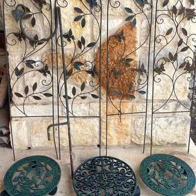 Set of 4 Garden Trellis + hanging plant hook and 3 plant stands wiyh wheels  
