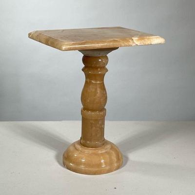 Onyx Tabletop Pedestal Stand | Base dia. 6 in. - h. 13.5 x w. 8 x l. 10.75 in (overall)

