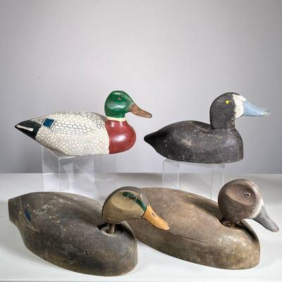 (4pc) ANTIQUE & CONTEMPORARY DUCK DECOYS | Mixed lot of antique and contemporary carved wood duck decoy, no apparent markings . - h....