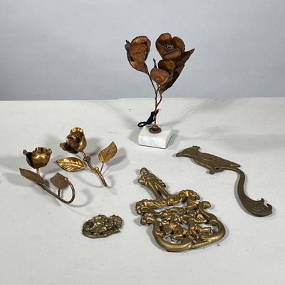 (6pc) ROSE GROUP | Various brass & metal rose pieces including a pair of rose-form hooks, a floral sculpture on a marble base, and...