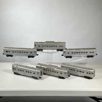 (6pc) Lionel Santa Fe Train Cars | Santa Fe train cars, including two of each: No. 2404, 2405, and 2406.