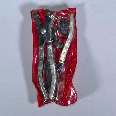 K-D TOOLS SNAP RING TOOL KIT | K-D tools No. 454 Snap Ring Tool Kit. Dimensions: w. 4.5 x l. 10 in

