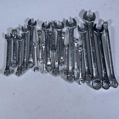 (20pc) S-K WRENCHES & SPANNERS | Mixed lot of S-K Tools wrenches and spanners ranging from 8mm - 22mm. Dimensions: w. 2 x l. 11 in...