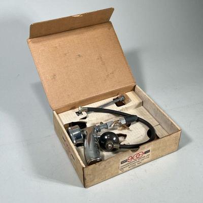 Harvey E. Hanson Compression Tester | With remote starter switch. - h. 3 x w. 8.5 x l. 10.5 in

