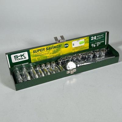 S-K Full Socket Set | In a green enameled box, 24 piece 3/8" drive metric socket set. - h. 1.75 x w. 3 x l. 15 in

