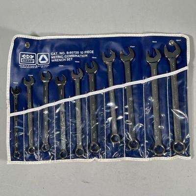 CRAFTSMAN BENCH VICE | w. 12 x l. 17 in (when opened)