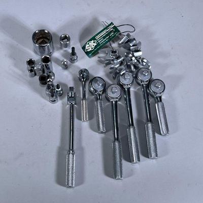 S-K RATCHET WRENCHES & SOCKETS | Including: 3 7.5 in. Ratchet wrenches, 2 4.5 in. Ratchet wrenches, 4.25 in. Ratchet wrench, New 10...