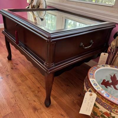 This coffee table has storage inside