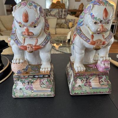 Foo Dogs