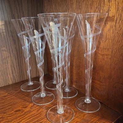 Lots of sets of vintage and modern barware and wine glasses