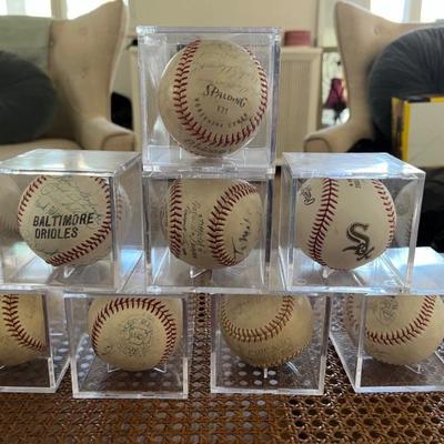 1960s and 70s team signed baseballs, Cubs and White Sox, incl Ernie Banks, Billy Williams and Ron Santo
