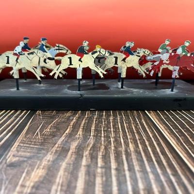 
Horse race 3D maquette by Stuart Novy, paper and wood
