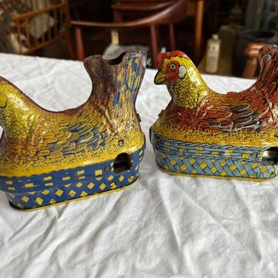 vintage tin lithograph laying hens