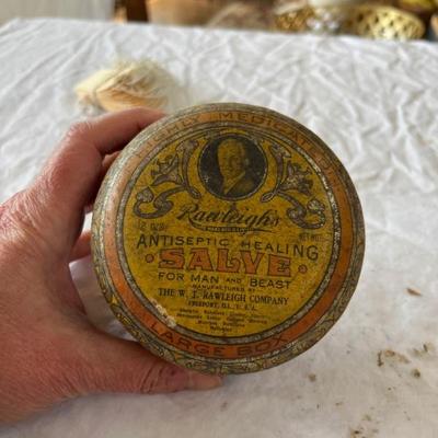 lots of advertising tins, but I ran out of time to take more pictures