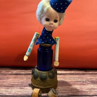 Doll sculptures by Stuart Novy, folk art, outsider art, steampunk, made from doll parts and other found objects (I think they are kinda...