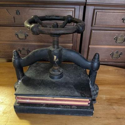 Estate sale photo