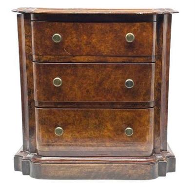 Lot 040   
19th C Burled Walnut French Dresser Top Jewelry Box