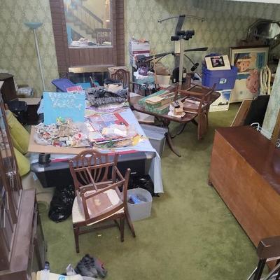 Estate sale photo