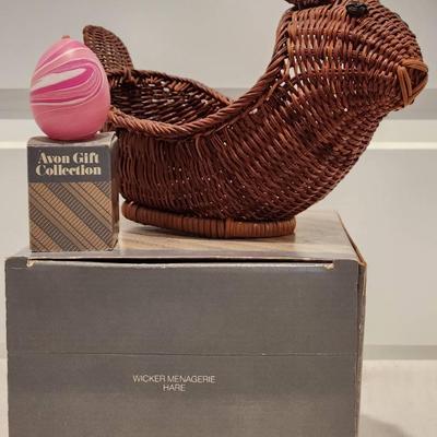AVON Wicker Menagerie Hare Basket Plus Marbelized Egg Candle