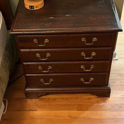 Bedroom Chippendale Style Nightstand 