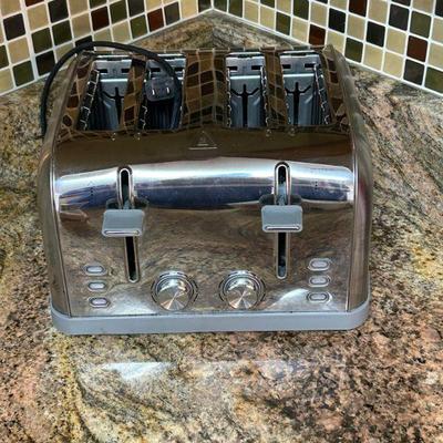 Four slice toaster 