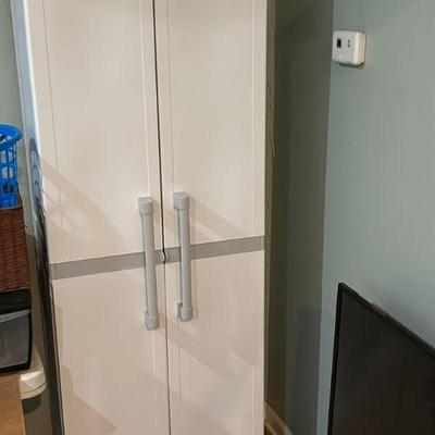 Multiple Rubbermaid Storage Cabinets 
