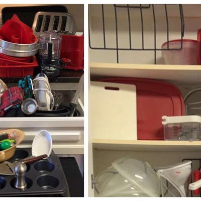Kitchen Items Including Retro Series Hot Dog Bun And Dog Toaster