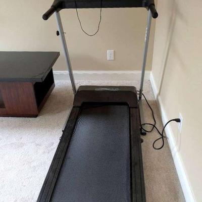 Intrepid i300 Treadmill (See Video)