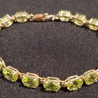 10K Peridot Stone Bracelet 