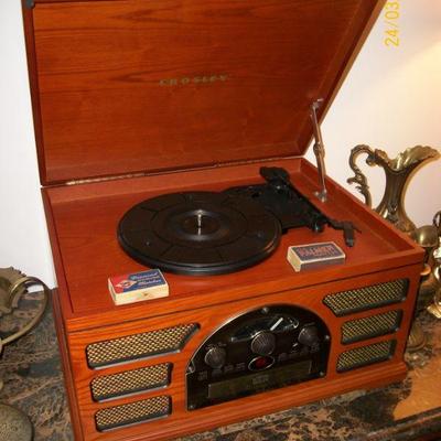 Crossley Radio/LP
