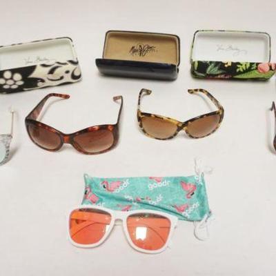 1144A	GROUP OF ASSORTED SUNGLASSES & LASS CASES
