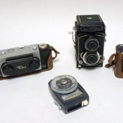 Sale Photo Thumbnail #71: 1071	VINTAGE CAMERAS, REALIST STEREO CAMERA, MINOLTA AUTOCORD, ARGUS
