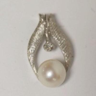1131	14K WHITE GOLD PEARL PENDANT, 1.27 DWT WITH PEARL, APPROXIMATELY 1 IN
