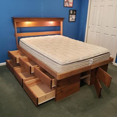 Rustic storage drawer bed with lighting (FULL)