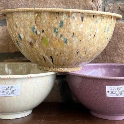 Pair Of Vintage Texasware Melamine Confetti Mixing Bowls