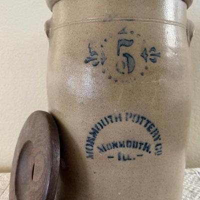 Antique Monmouth Pottery Co. Illinois 5 Gallon Double Handled Butter Churn Crock And Original Oak Lid