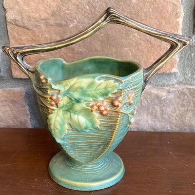 Vintage Roseville 8.5" Bushberry Basket - 370