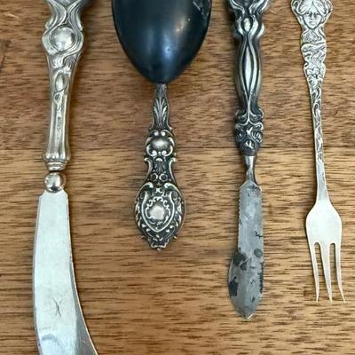 (3) Art Nouveau Repousse Sterling Silver Handled Implements - Sock Darner, Knive, And Fork - Silveroin Knife