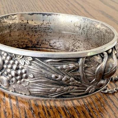 Antique Sterling Silver Repousse Topazio Portugal Hinged Bangle Bracelet - 35.25 Grams Total