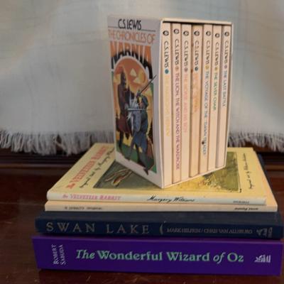 The Wonderful Wizard of Oz Pop-Up Book/Velveteen Rabbit/Swan Lake/Narnia