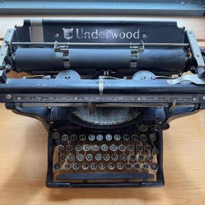 Available in auction - Lot 26 - 1920's Underwood Typewriter
