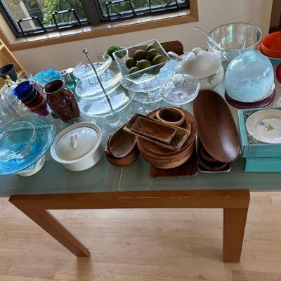 Serving dishes