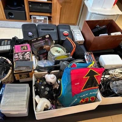 Electronics & gaming accessories