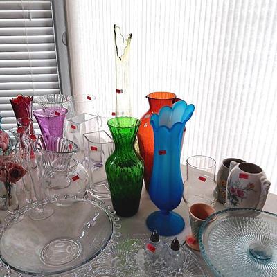 Swung vases